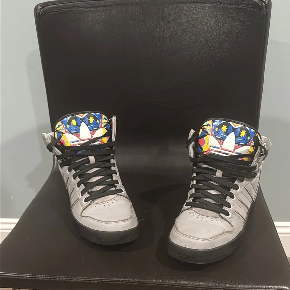 Adidas High-Top Sneakers with Colorful Floral Tongue - Picture 5 of 5